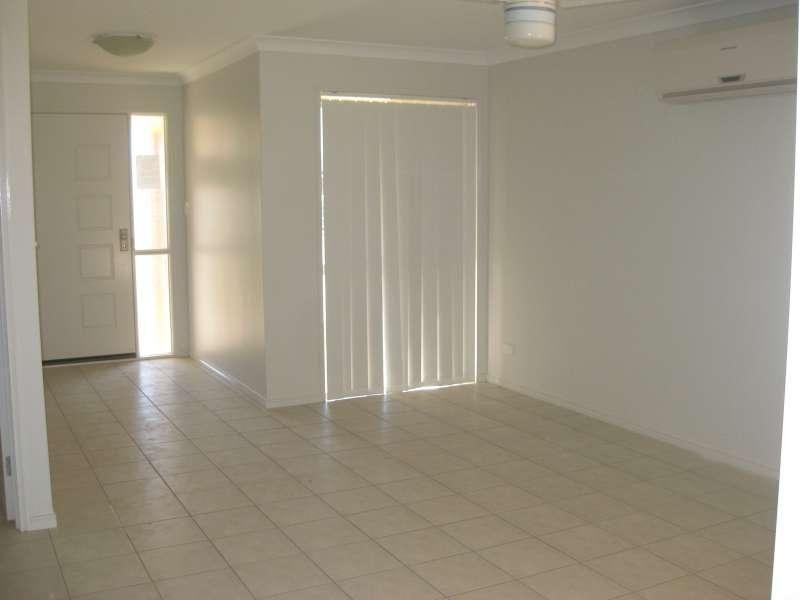 1/1 Plover Court, Warner QLD 4500