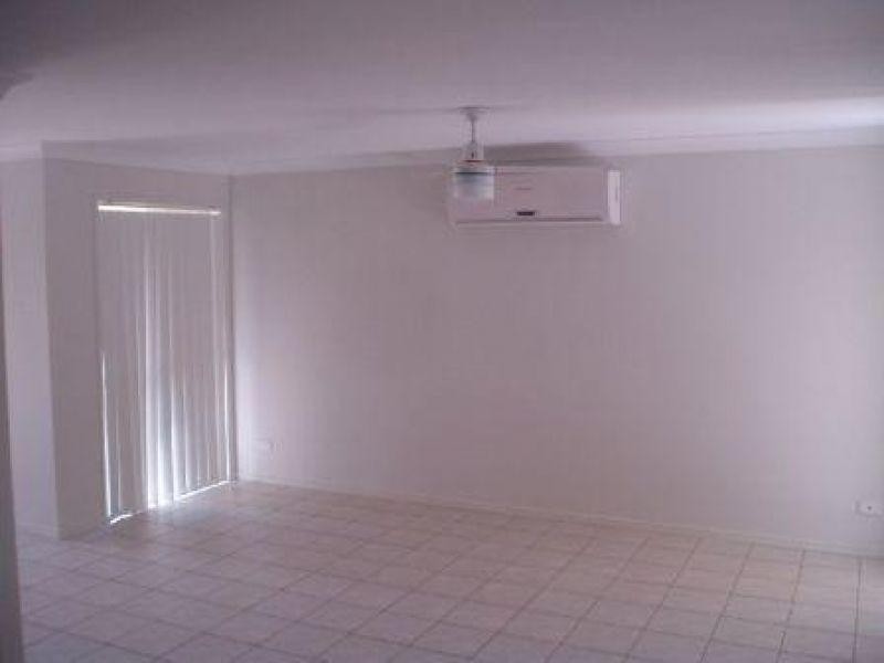 1/1 Plover Court, Warner QLD 4500