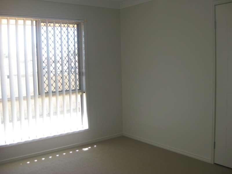 1/1 Plover Court, Warner QLD 4500