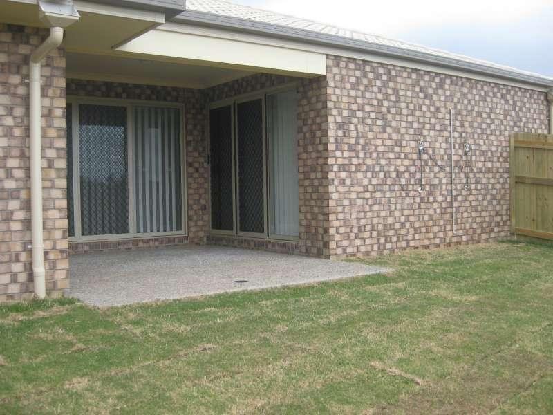 1/1 Plover Court, Warner QLD 4500