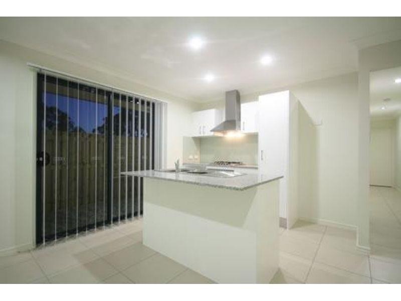 2/43 Diane Parade, Kallangur QLD 4503
