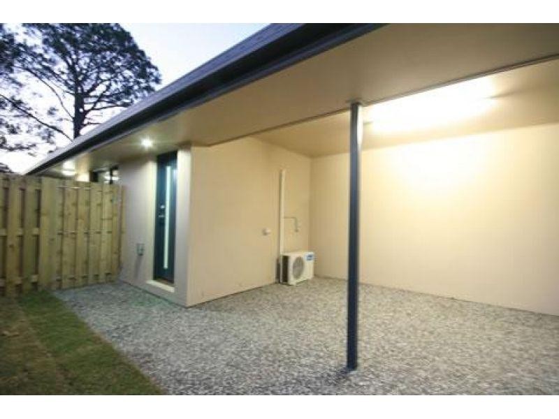 2/43 Diane Parade, Kallangur QLD 4503