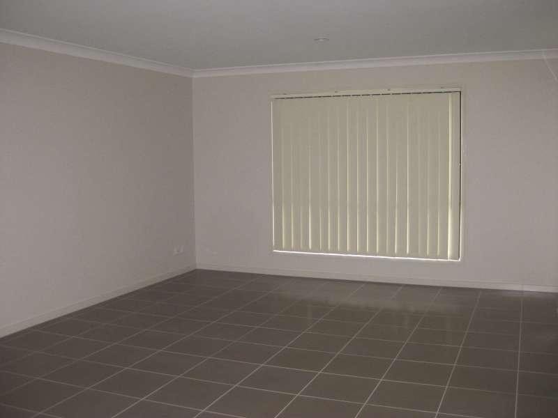 34 Trump Circuit, North Lakes QLD 4509
