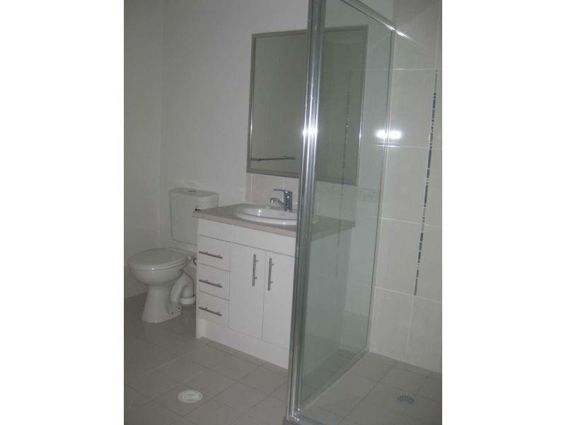 2/17 Grandview Parade, Griffin QLD 4503