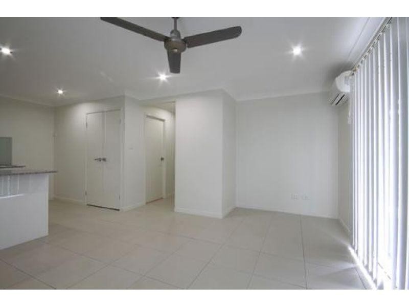 2/8 Quartz Crescent, Mango Hill QLD 4509