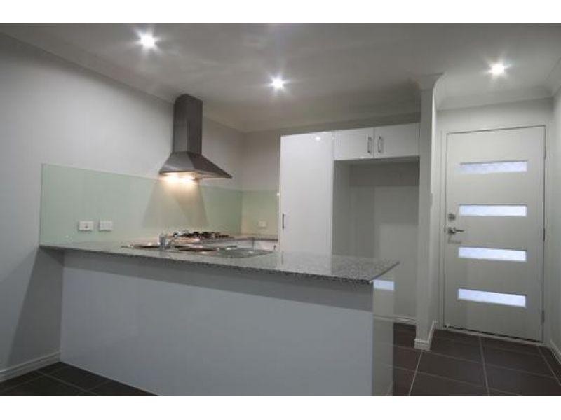 1/7 Gabrielle Court, Kallangur QLD 4503