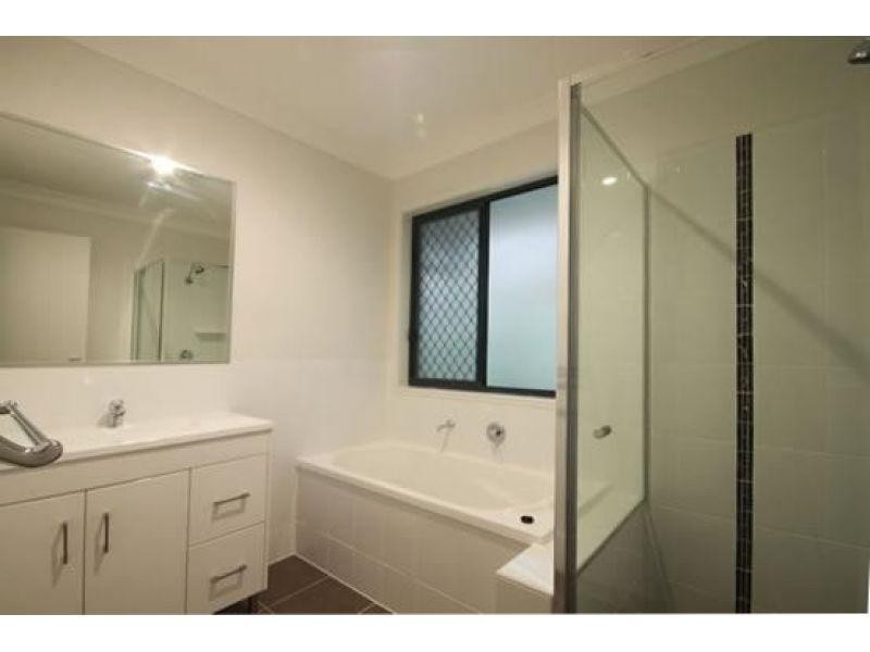 1/7 Gabrielle Court, Kallangur QLD 4503