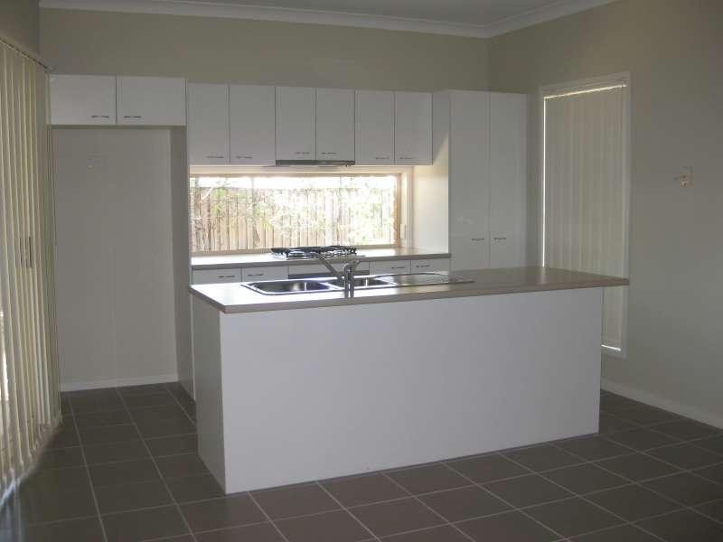 12 Koala Close, North Lakes QLD 4509