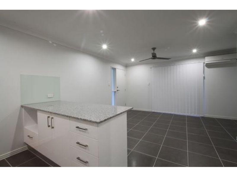 2/18 Homeland Crescent, Warner QLD 4500