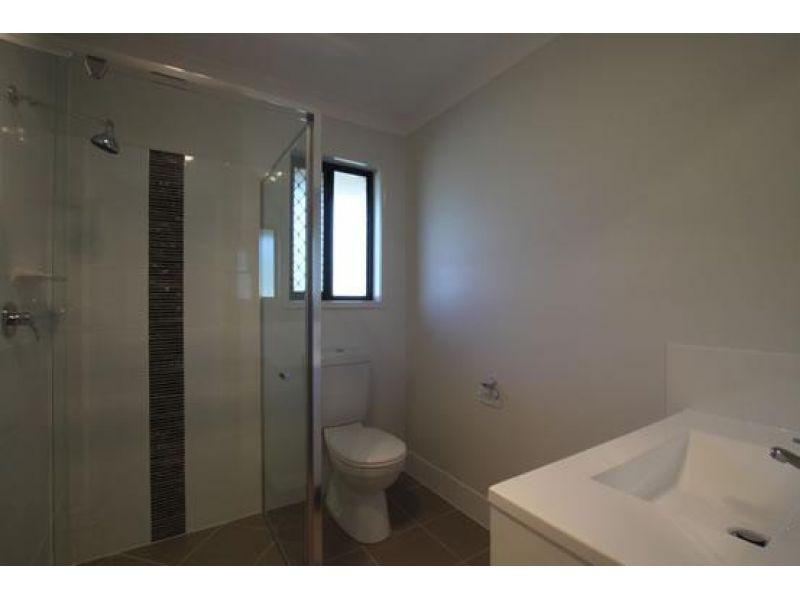 2/65 Ascot Crescent, Kallangur QLD 4503