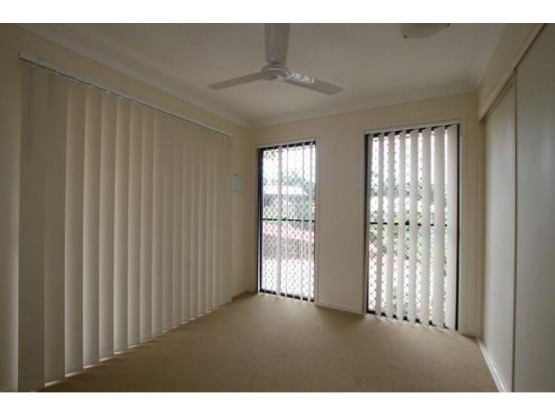 2/6 Crestwood Court, Kurwongbah QLD 4503