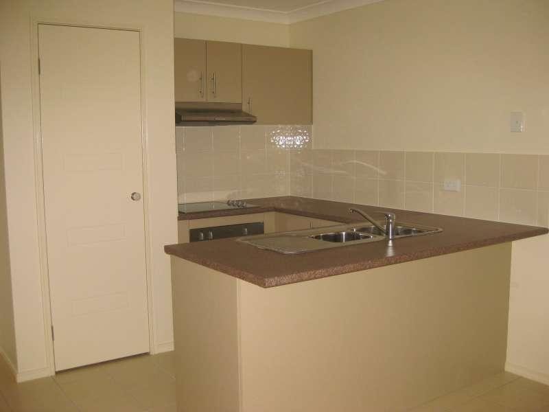 2/21 Adam Court, Kallangur QLD 4503