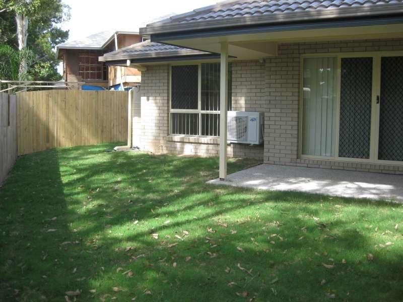 2/21 Adam Court, Kallangur QLD 4503