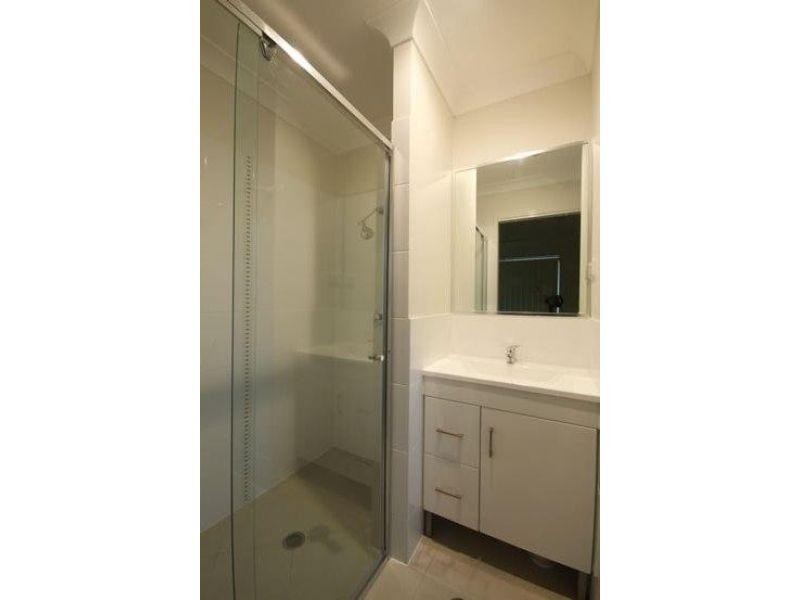 1/8 Gabrielle Court, Kallangur QLD 4503