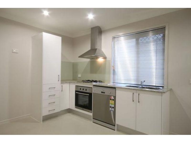 2/8 Gabrielle Court, Kallangur QLD 4503