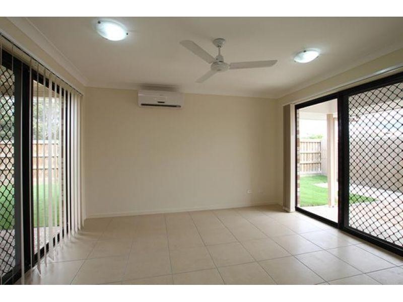 2/1 Lotus Avenue, Bellmere QLD 4510