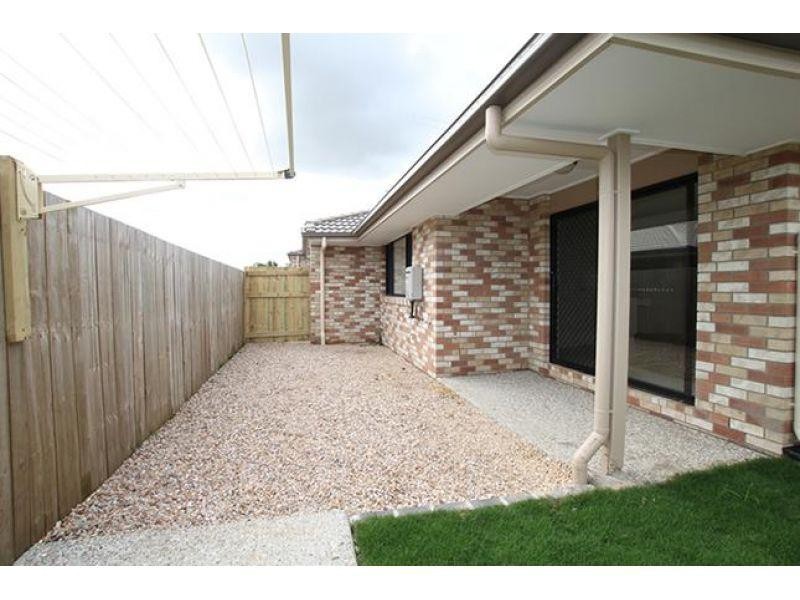 2/1 Lotus Avenue, Bellmere QLD 4510