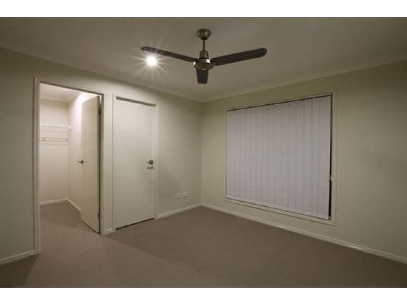 1/1 Nadia Place (Cnr Lanita Chase), Morayfield QLD 4506