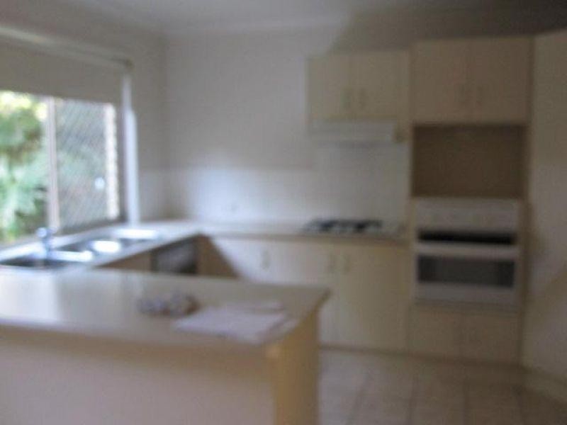 7/5 Hibiscus Circuit, Fitzgibbon QLD 4018