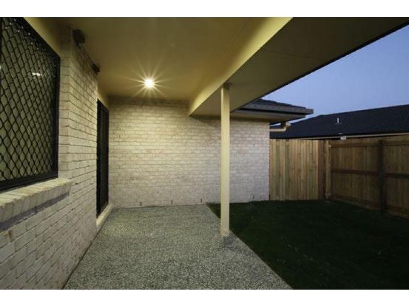 2/52 Cottrill Road, Caboolture QLD 4510