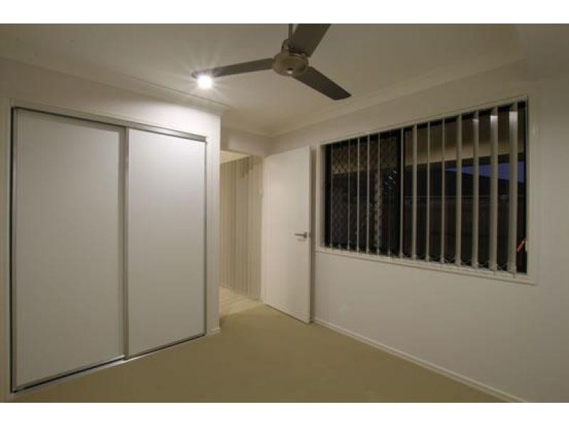 2/52 Cottrill Road, Caboolture QLD 4510
