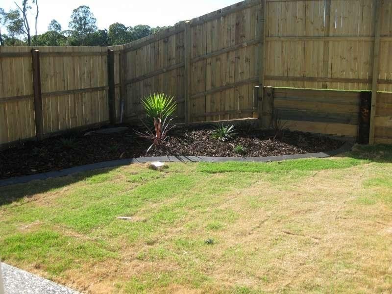 2/9 Lanita Chase (Cnr Tia Close), Morayfield QLD 4506