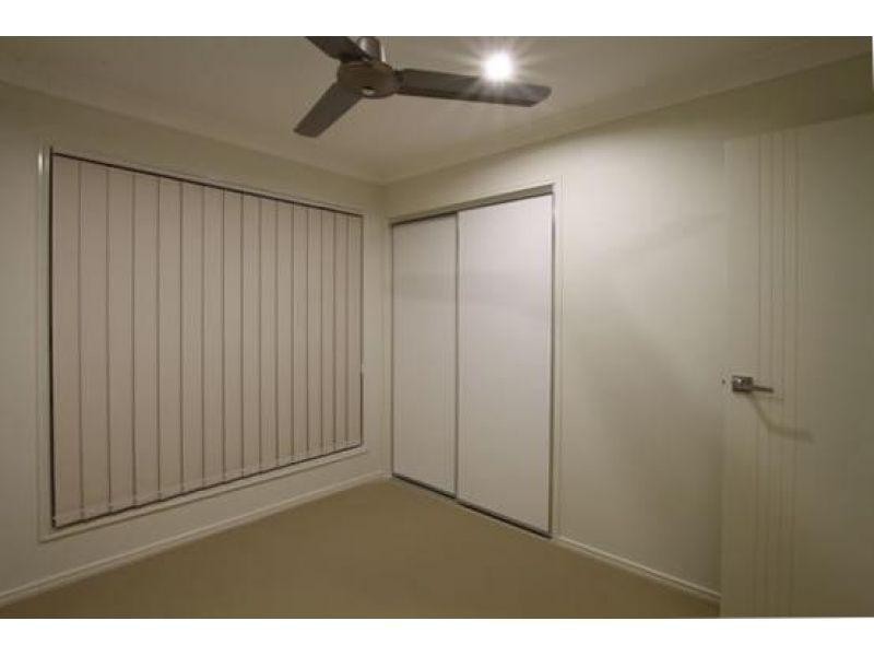 1/54 Sunflower Crescent, Upper Caboolture QLD 4510