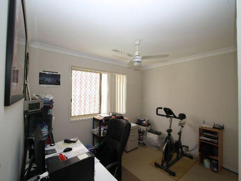 18 Amity Drive, Rothwell QLD 4022