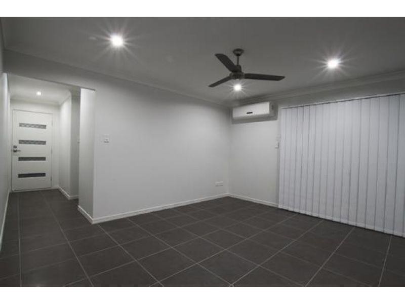 1/5 Lanita Chase, Morayfield QLD 4506