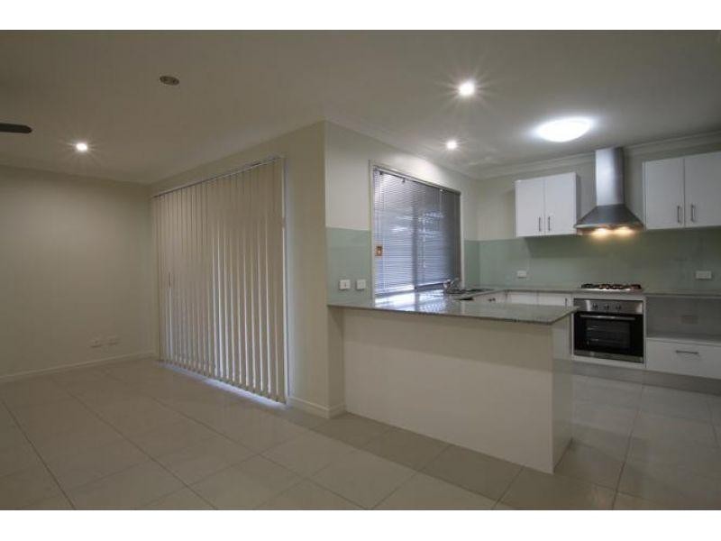 1/11 Sims Street, Caboolture QLD 4510