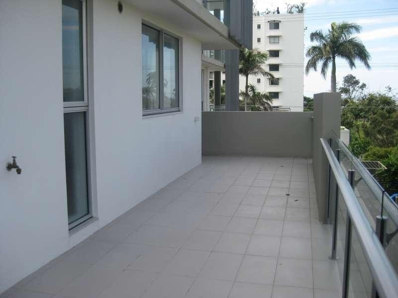 2/75 Sutton Street, Redcliffe QLD 4020