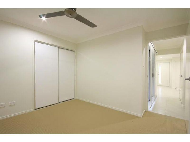 2/8 Telopea Place, Morayfield QLD 4506
