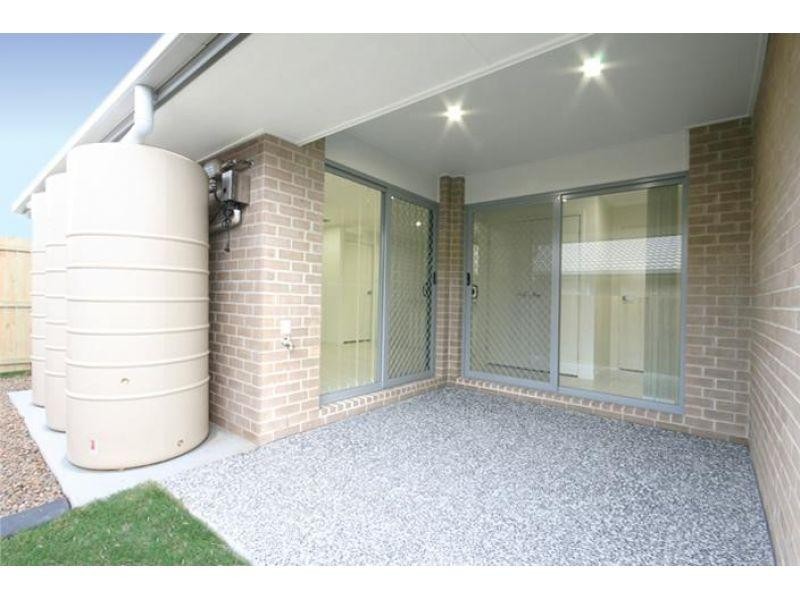 2/8 Telopea Place, Morayfield QLD 4506