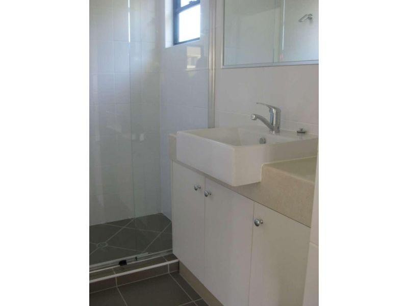 10/3 Swordgrass Court, Kallangur QLD 4503