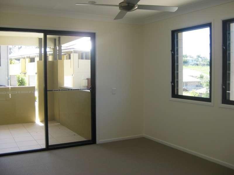 10/3 Swordgrass Court, Kallangur QLD 4503