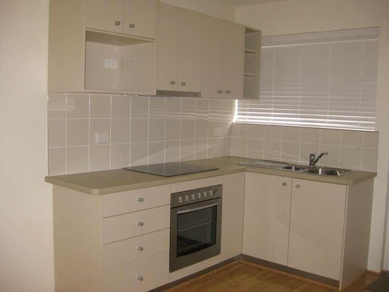 3/115 Prince Edward Parade, Scarborough QLD 4020