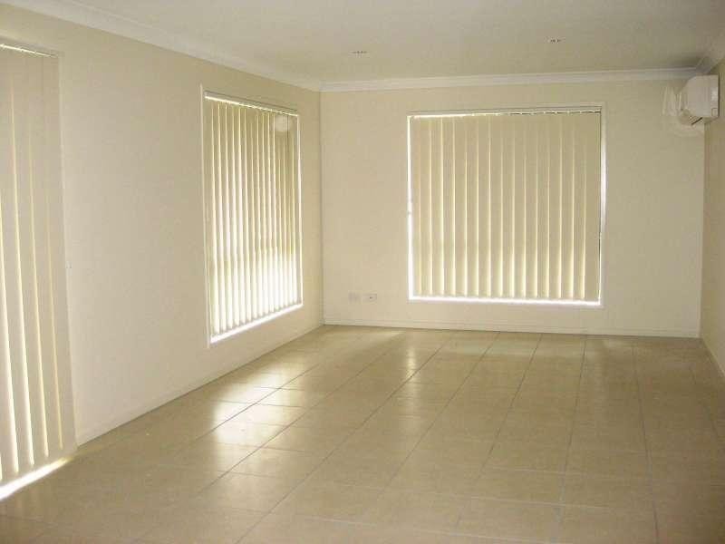 3 Samuel Way, Narangba QLD 4504