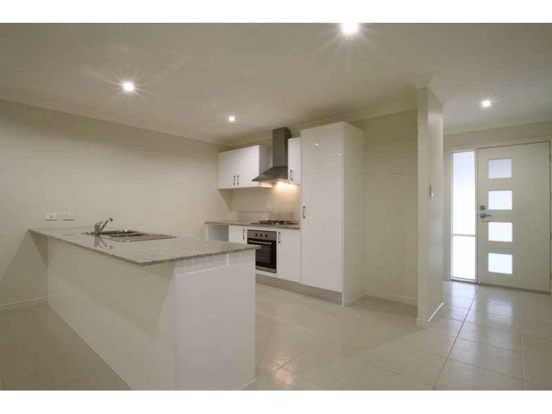 1/7 Thistle Street, Upper Caboolture QLD 4510