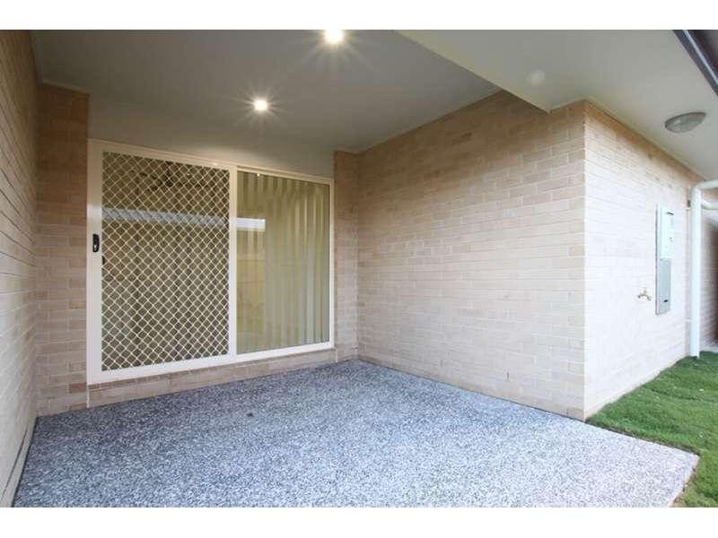 2/7 Thistle Street, Upper Caboolture QLD 4510