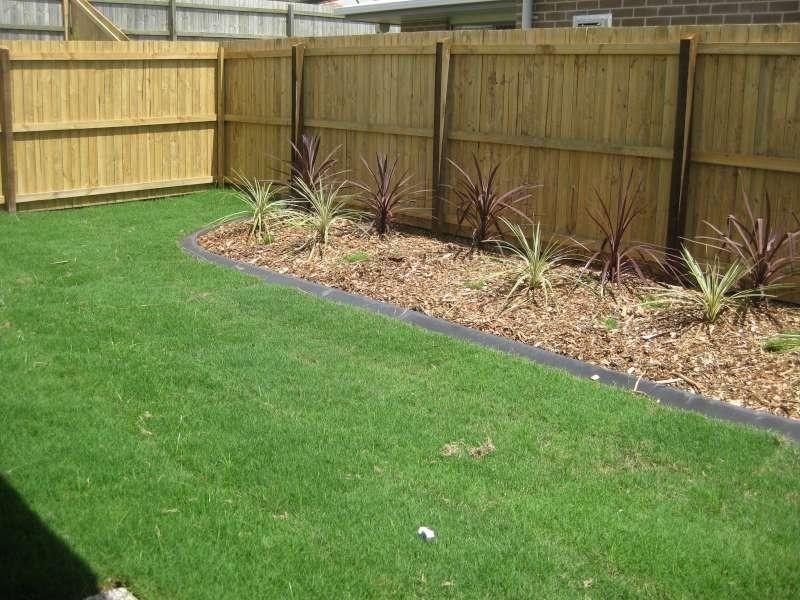 2/7 Thistle Street, Upper Caboolture QLD 4510