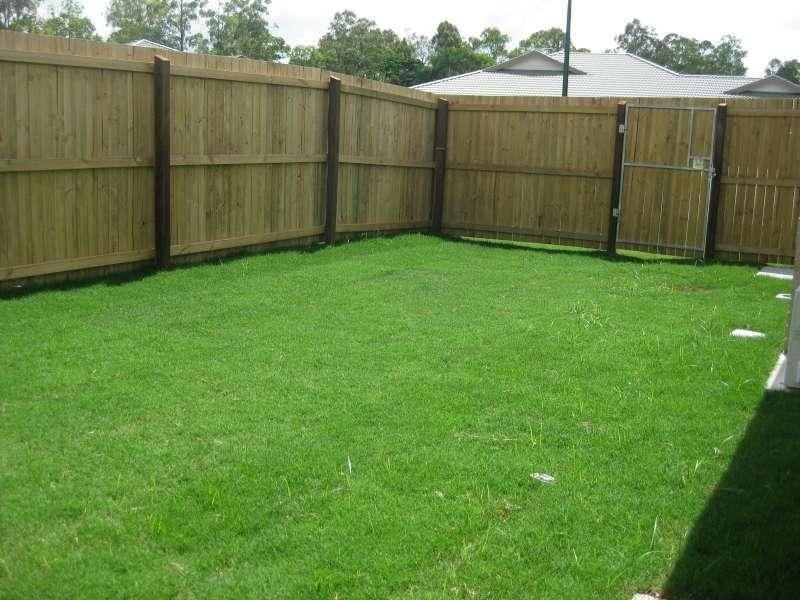 2/7 Thistle Street, Upper Caboolture QLD 4510