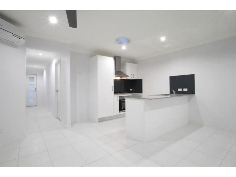 2/1 Soward Court, Morayfield QLD 4506