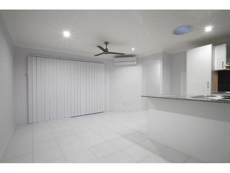 2/1 Soward Court, Morayfield QLD 4506