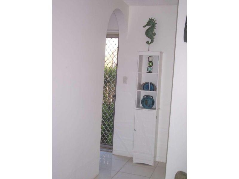 1/115 Prince Edward Parade, Scarborough QLD 4020