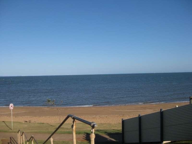 1/115 Prince Edward Parade, Scarborough QLD 4020