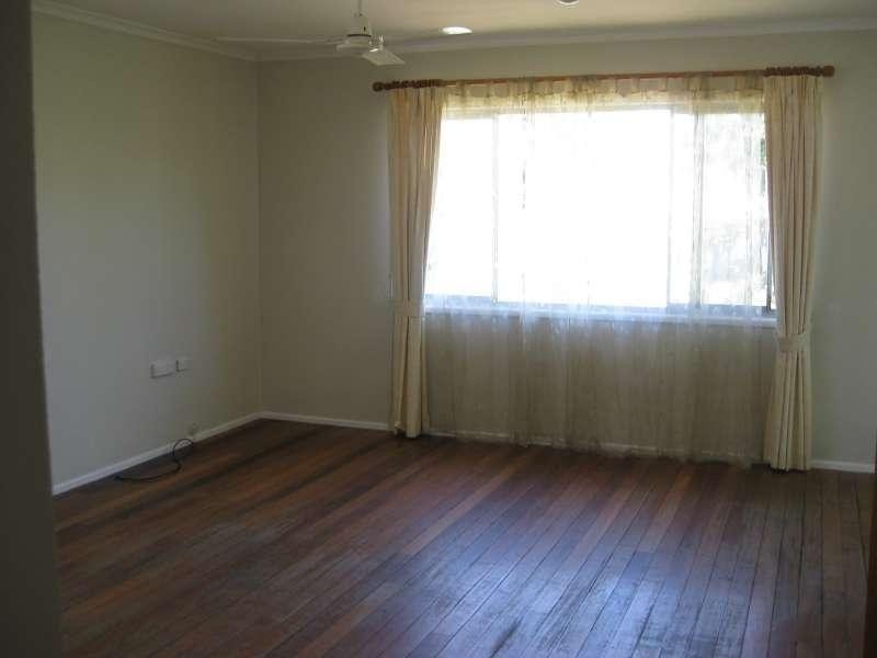 219 Duffield Road, Kallangur QLD 4503