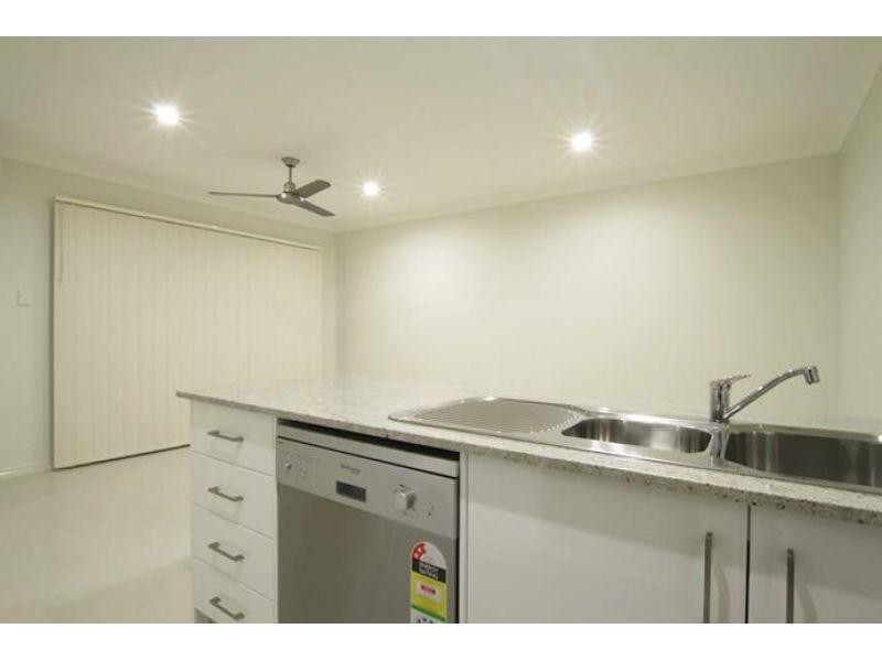 2/9 Wilton Court, Morayfield QLD 4506