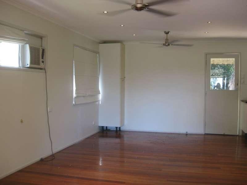 18 Joseph Street, Deception Bay QLD 4508