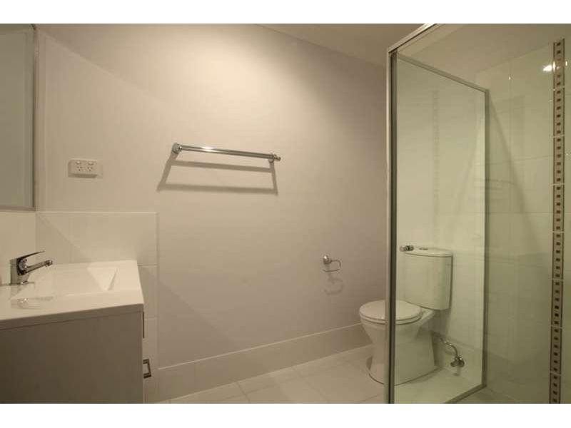 2/5 Sims Street, Caboolture QLD 4510