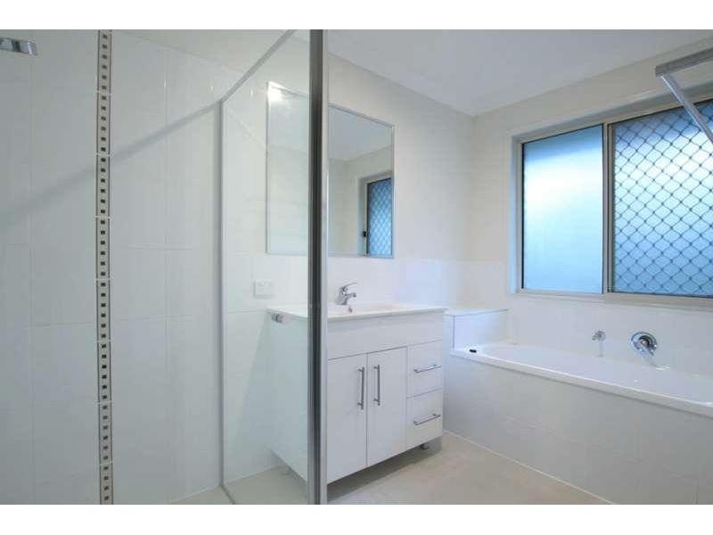 29 Newmarket Drive, Morayfield QLD 4506